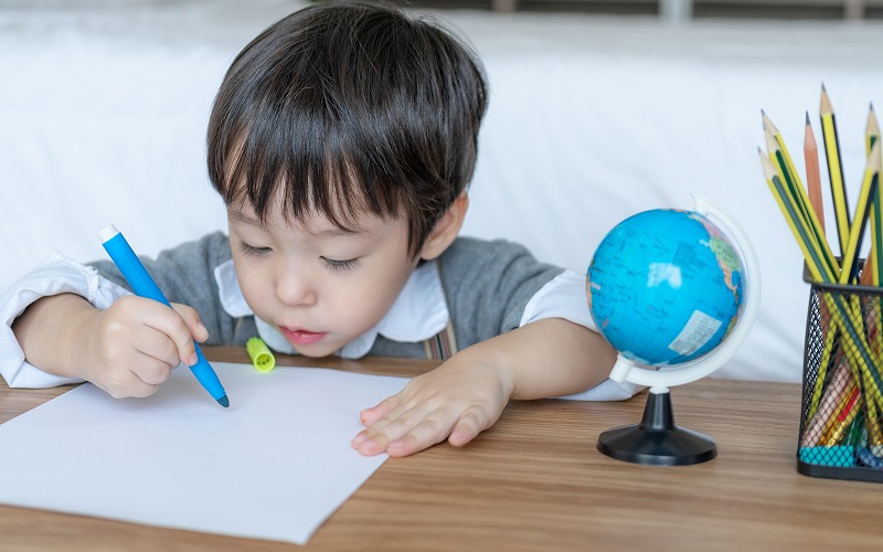 How to Avoid Overgeneralising in Economics Essay Answers